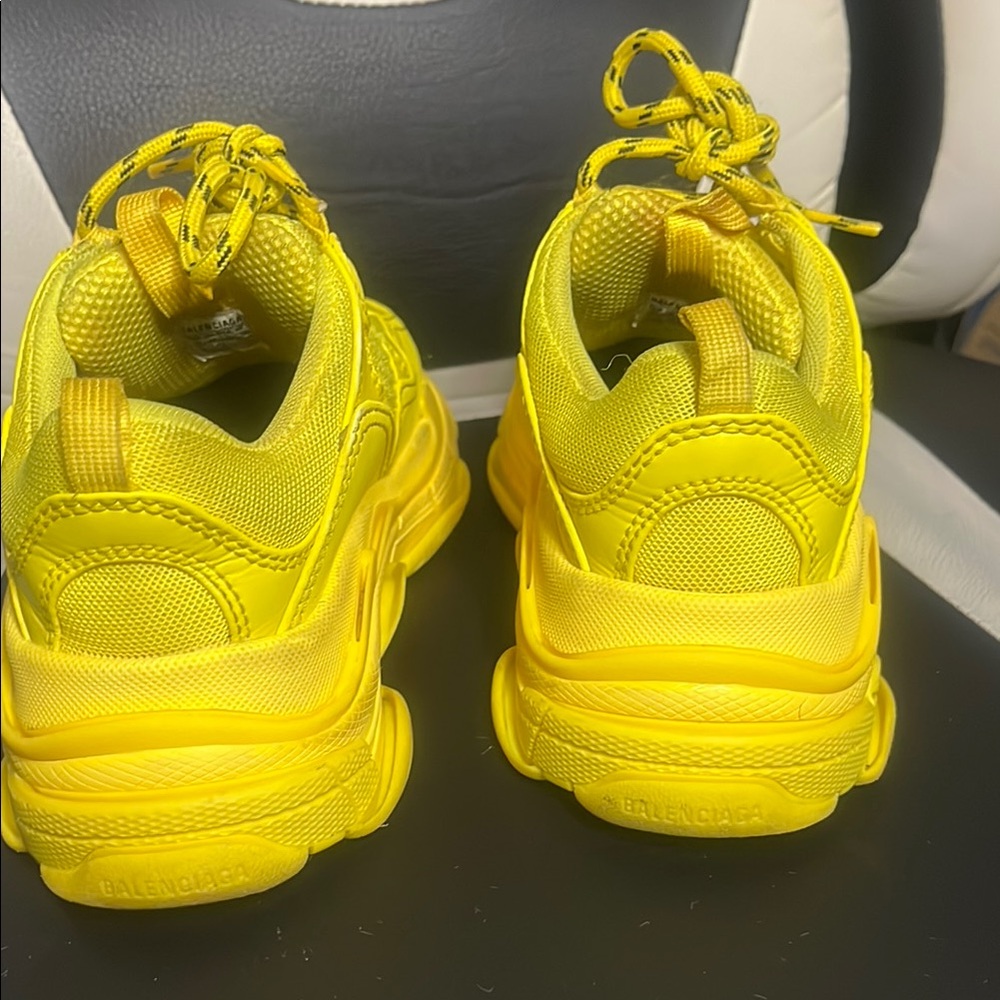 Balenciaga Kids Yellow Sneakers Size 32 US 1 - Picture 10 of 17